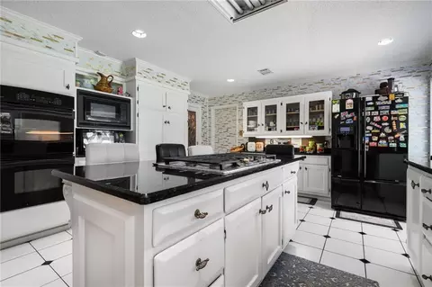 Kitchen - 1255 Spring Valley Dr E, Mobile, AL 36693 photo 2 of 5