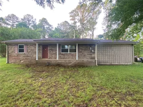 1820 Walnut Rd, Russellville, AL 35654