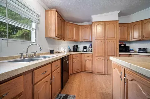 Kitchen - 8205 Brandy Ln N, Mobile, AL 36695 photo 2 of 3