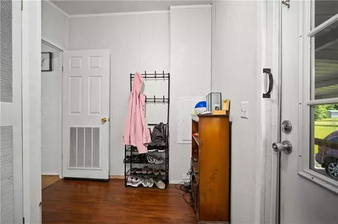 Entry Way - 8205 Brandy Ln N, Mobile, AL 36695 photo 2 of 2