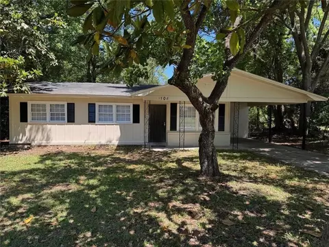 1708 N Curry Dr, Mobile, AL 36605