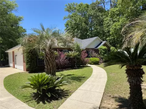 11440 Waterford Dr, Irvington, AL 36544