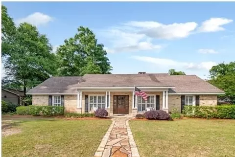 460 Winslow Dr, Mobile, AL 36608