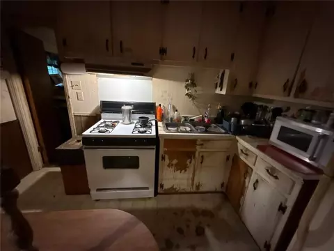 Kitchen - 521 Holiday Ave, Chickasaw, AL 36611 photo 1 of 1