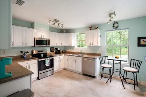 Kitchen - 1750 Staples Rd, Mobile, AL 36605 photo 1 of 3