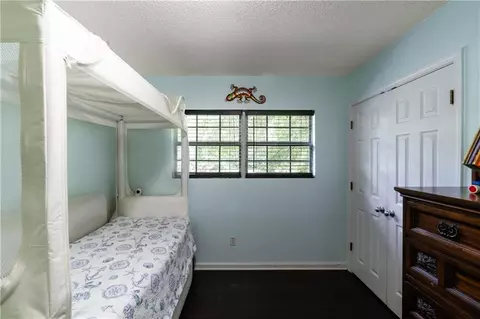 Bedroom - 1750 Staples Rd, Mobile, AL 36605 photo 7 of 8