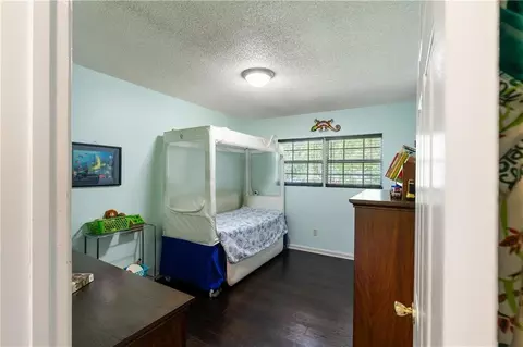 Bedroom - 1750 Staples Rd, Mobile, AL 36605 photo 6 of 8