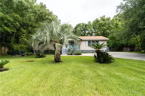 Exterior - 1750 Staples Rd, Mobile, AL 36605 photo 4 of 8