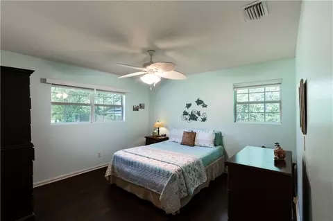 Bedroom - 1750 Staples Rd, Mobile, AL 36605 photo 5 of 8