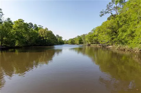 1620 Martin Dr W, Mobile, AL 36605