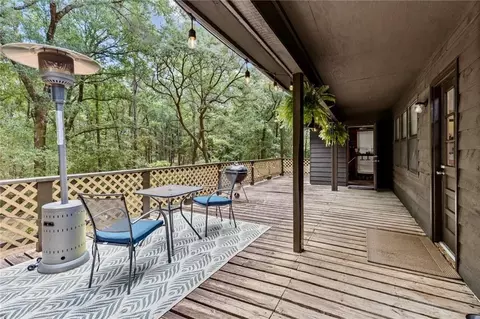 Exterior - 2140 Luckner Ct, Mobile, AL 36618 photo 5 of 7