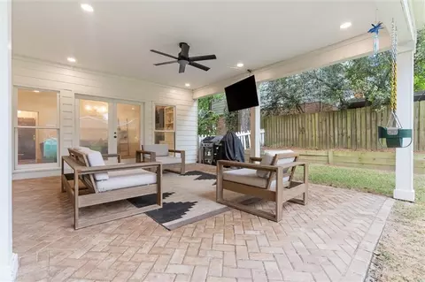Exterior - 483 Pine Ct, Mobile, AL 36608 photo 6 of 9