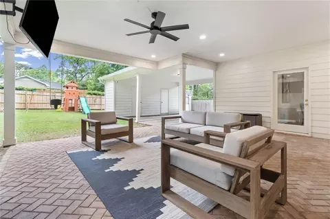 Exterior - 483 Pine Ct, Mobile, AL 36608 photo 4 of 9