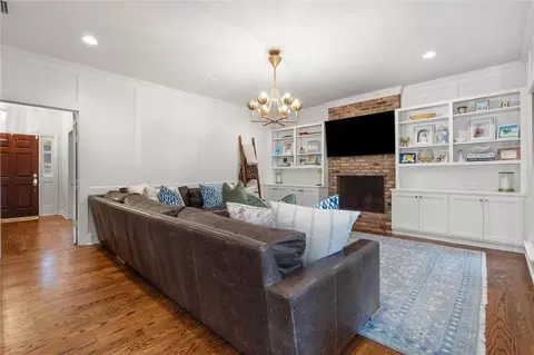 Living - 483 Pine Ct, Mobile, AL 36608 photo 1 of 1