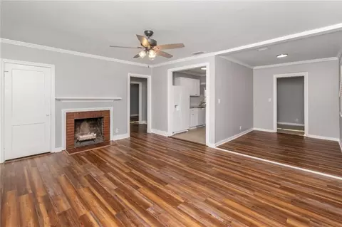 Living - 263 Border Dr E, Mobile, AL 36608 photo 2 of 3