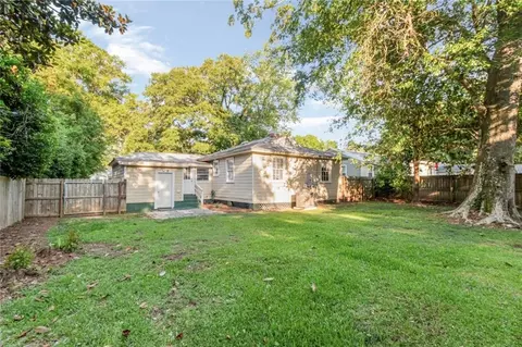 Exterior - 263 Border Dr E, Mobile, AL 36608 photo 3 of 7