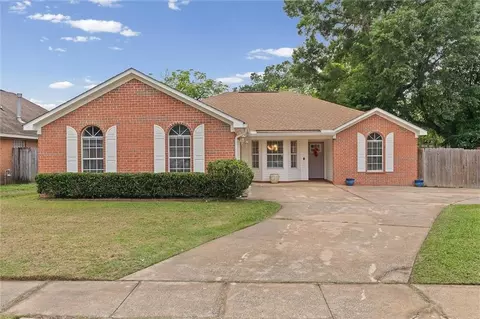 871 Banneker Ct, Mobile, AL 36617