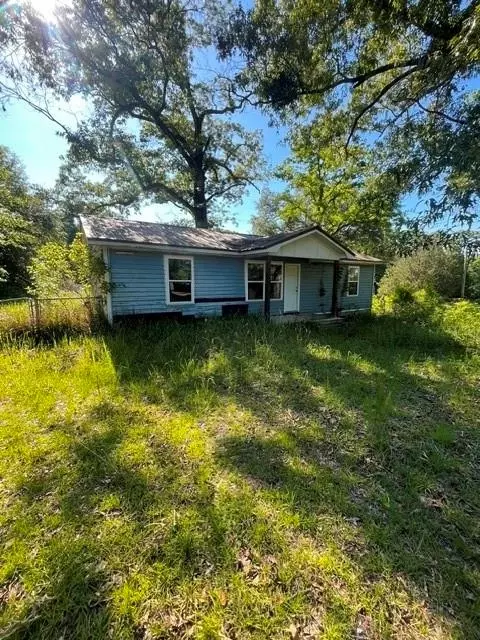 7155 N Woods Dr, Semmes, AL 36575