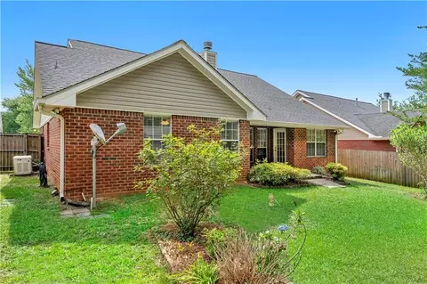 Exterior - 2520 Rosebud Dr, Mobile, AL 36695 photo 6 of 7