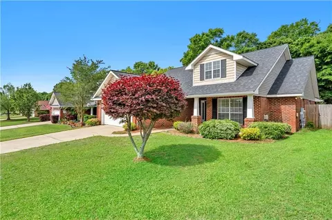 Exterior - 2520 Rosebud Dr, Mobile, AL 36695 photo 3 of 7