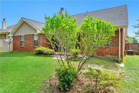 Exterior - 2520 Rosebud Dr, Mobile, AL 36695 photo 7 of 7