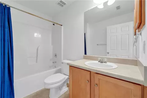 Bath - 2520 Rosebud Dr, Mobile, AL 36695 photo 5 of 5