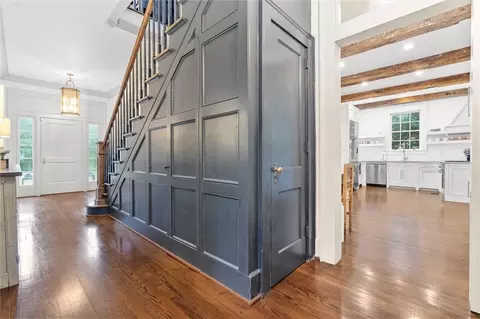 Entry Way - 3863 Old Shell Rd, Mobile, AL 36608 photo 2 of 7