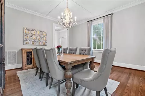 Dining - 3863 Old Shell Rd, Mobile, AL 36608 photo 1 of 2