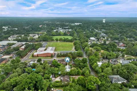 View/Area - 3863 Old Shell Rd, Mobile, AL 36608 photo 1 of 9