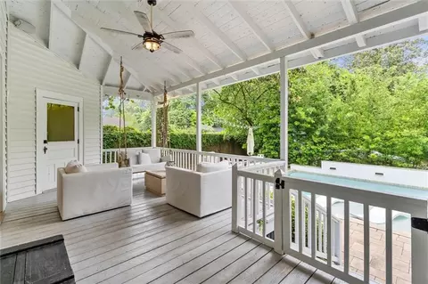 Exterior - 3863 Old Shell Rd, Mobile, AL 36608 photo 8 of 13