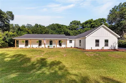 8675 Rosalene St W, Grand Bay, AL 36541