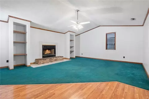 Living - 11045 Hurst Dr, Axis, AL 36505 photo 2 of 4