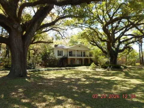 4601 Bit Spur Rd, Mobile, AL 36608