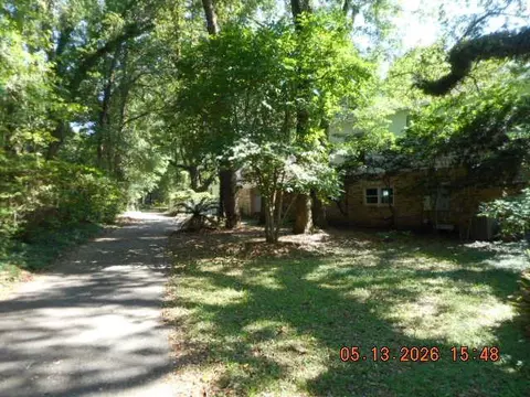 Exterior - 4601 Bit Spur Rd, Mobile, AL 36608 photo 9 of 15
