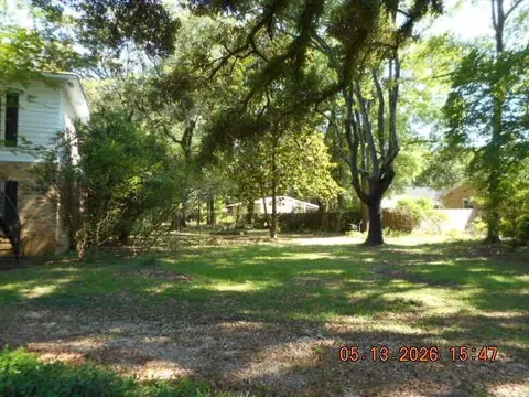 Exterior - 4601 Bit Spur Rd, Mobile, AL 36608 photo 12 of 15