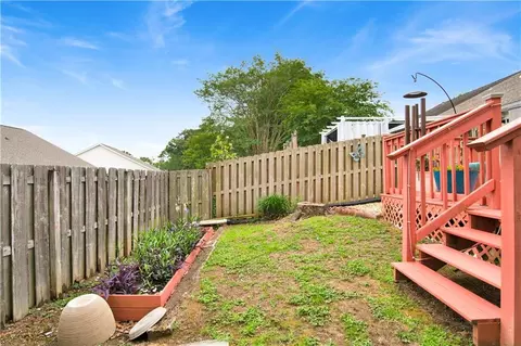 Exterior - 643 Spring Lake Ct, Mobile, AL 36695 photo 7 of 8