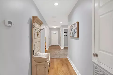 Entry Way - 643 Spring Lake Ct, Mobile, AL 36695 photo 2 of 2