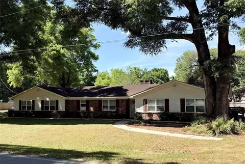 400 Juniper Ave, Satsuma, AL 36572