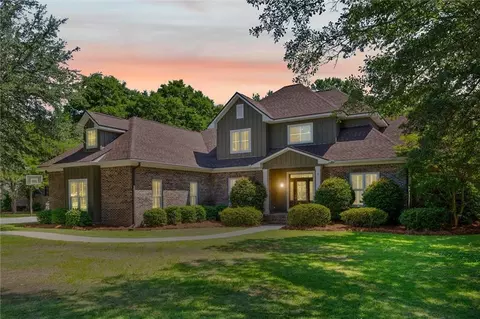 5691 Riverview Oaks Dr, Theodore, AL 36582