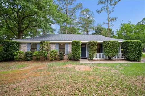 1350 Seven Hills Dr, Mobile, AL 36695