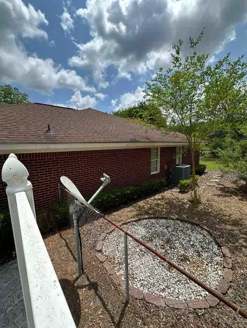 Exterior - 10550 Mclaughlin Ln, Mobile, AL 36608 photo 9 of 26
