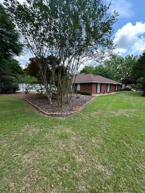 Exterior - 10550 Mclaughlin Ln, Mobile, AL 36608 photo 4 of 26