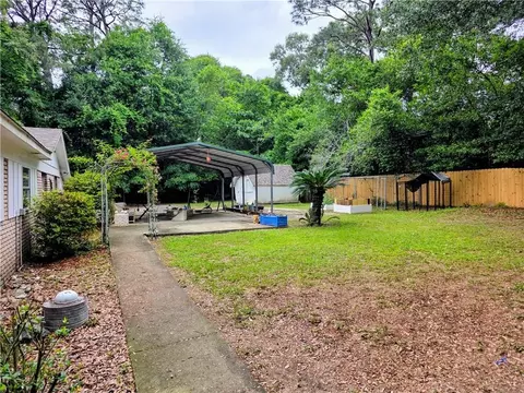 Exterior - 1058 Gallen Ct, Mobile, AL 36608 photo 3 of 5