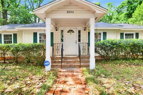 2904 Cottage Hill Rd, Mobile, AL 36606