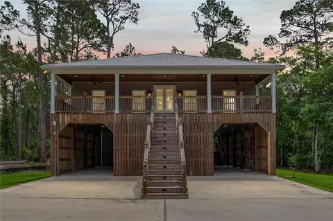124 Buchanan St, Dauphin Island, AL 36528