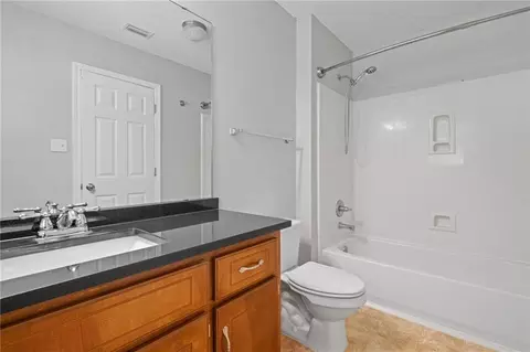Bath - 4954 Leahmon Ct, Mobile, AL 36695 photo 2 of 2