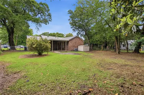 Exterior - 102 5th St, Chickasaw, AL 36611 photo 6 of 8