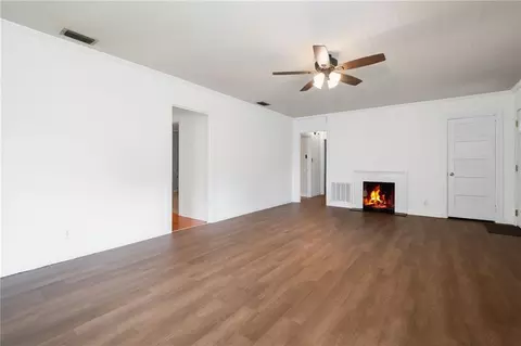 Living - 102 5th St, Chickasaw, AL 36611 photo 2 of 6