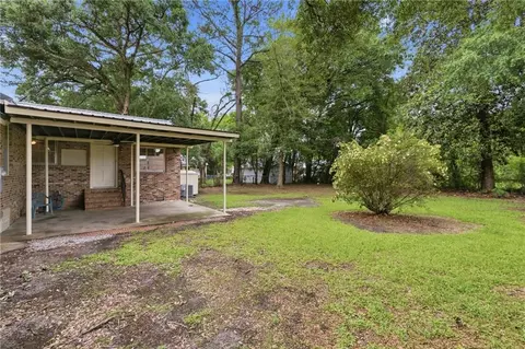 Exterior - 102 5th St, Chickasaw, AL 36611 photo 4 of 8