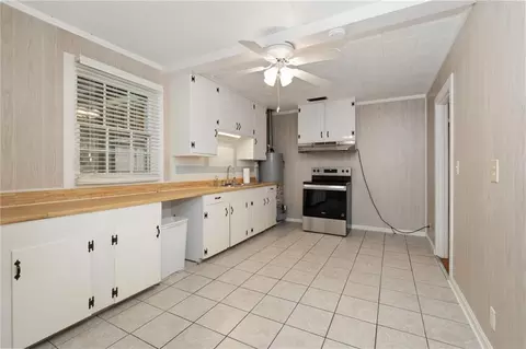 Kitchen - 102 5th St, Chickasaw, AL 36611 photo 2 of 2
